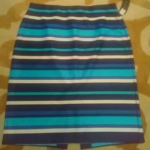 Sleek striped pencil skirt